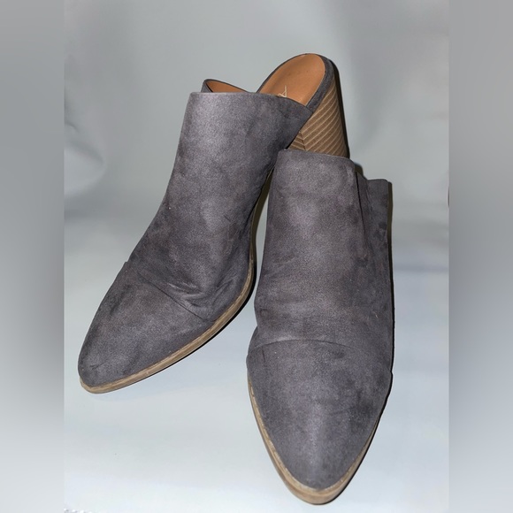 American Eagle - slip on heels, 2 1/2 inch - Picture 1 of 3